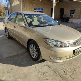 Toyota Camry 2005