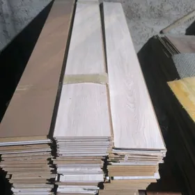 LAMINAT-PARKET GALYÑ