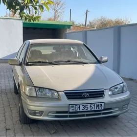 Toyota Camry 2001