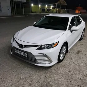 Toyota Camry 2022
