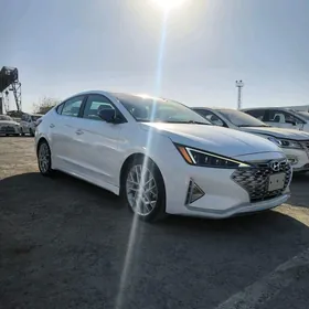 Hyundai Elantra 2020