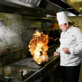 Требуется Шеф повар/Şef powar