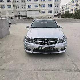 Mercedes-Benz C350 2010