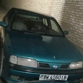 Nissan Primera 1996