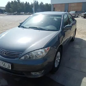 Toyota Camry 2005