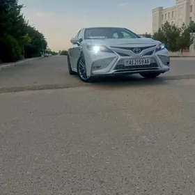 Toyota Camry 2023