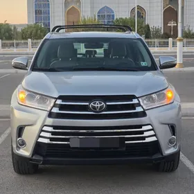 Toyota Highlander 2019