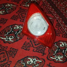 2010 korolla yzky fary