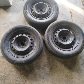 TEKER COROLLA 195/65/15