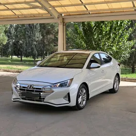Hyundai Elantra 2019