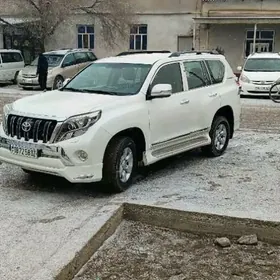 Toyota Land Cruiser Prado 2012