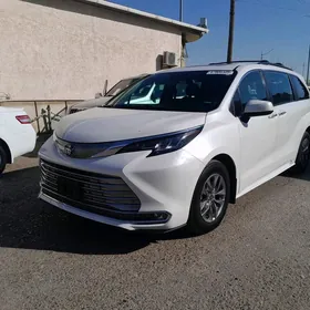 Toyota Sienna 2021