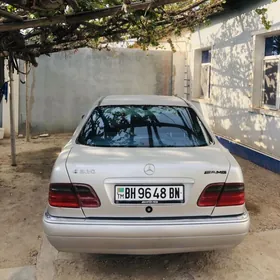 Mercedes-Benz E320 1999