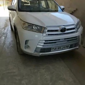 Toyota Highlander 2019