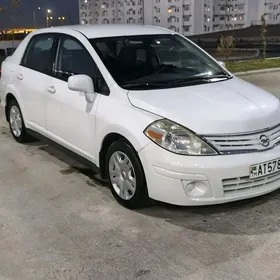 Nissan Versa 2010