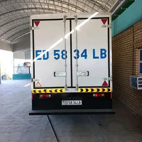 Mitsubishi Canter 2025