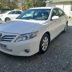 Toyota Camry 2011