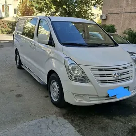 Hyundai H-1 2014