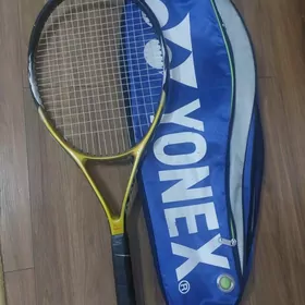 теннисная ракетка