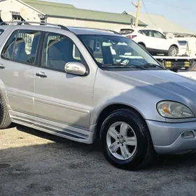 Mercedes-Benz ML350 2005