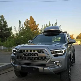 Toyota Tacoma 2017