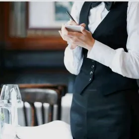 ОФИЦИАНТКА - OFISIANTKA