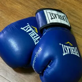 боксерские перчатки