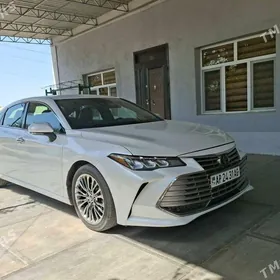 Toyota Avalon 2019