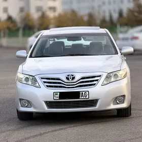 Toyota Camry 2010