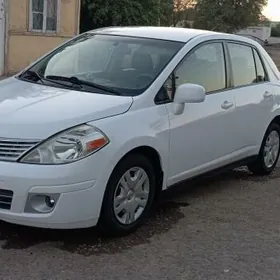 Nissan Versa 2010