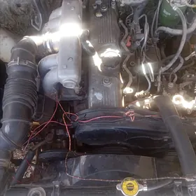 mitsbutsi mator karopga dizel