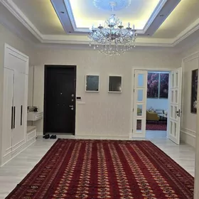 13 Tapgyr 5 komnat Dizaýnerski