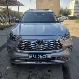 Toyota Highlander 2022