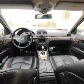 Mercedes-Benz E320 2003