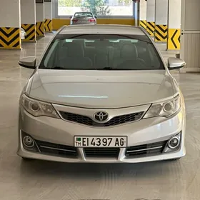 Toyota Camry 2013