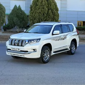 Toyota Land Cruiser Prado 2011