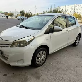 Toyota Yaris 2012