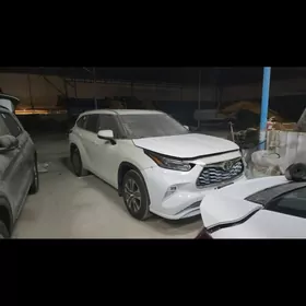 Toyota Highlander 2022