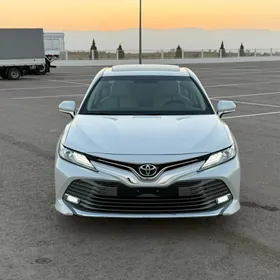 Toyota Camry 2020