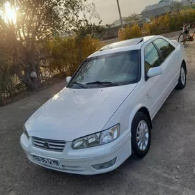 Toyota Camry 2000