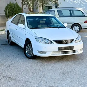 Toyota Camry 2004