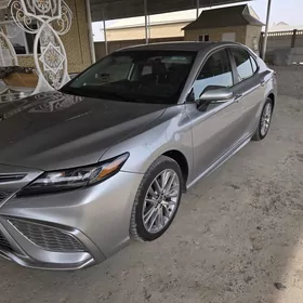 Toyota Camry 2022