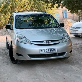 Toyota Sienna 2006
