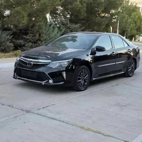 Toyota Camry 2014