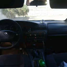Opel Omega 1998