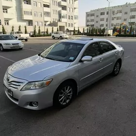 Toyota Camry 2010