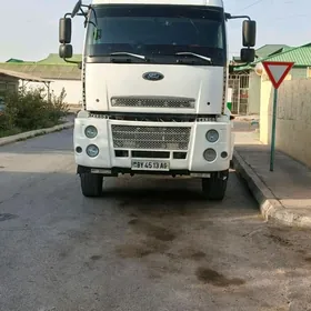 Ford Cargo 3535D 2014