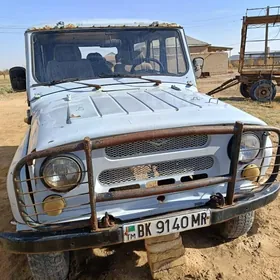 UAZ 469 2000