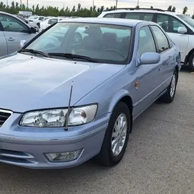 Toyota Camry 1999