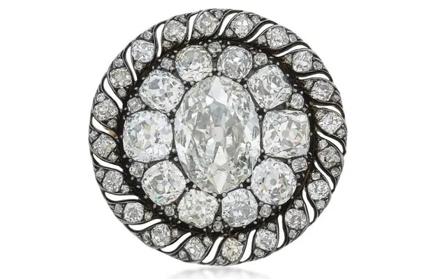 Потерянная при Ватерлоо бриллиантовая брошь Наполеона продана за $4,4 млн